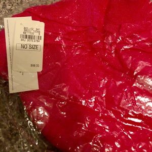 NWT Love Quotes scarf in hot pink